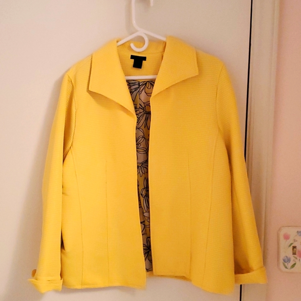 Nice Yellow Jacket